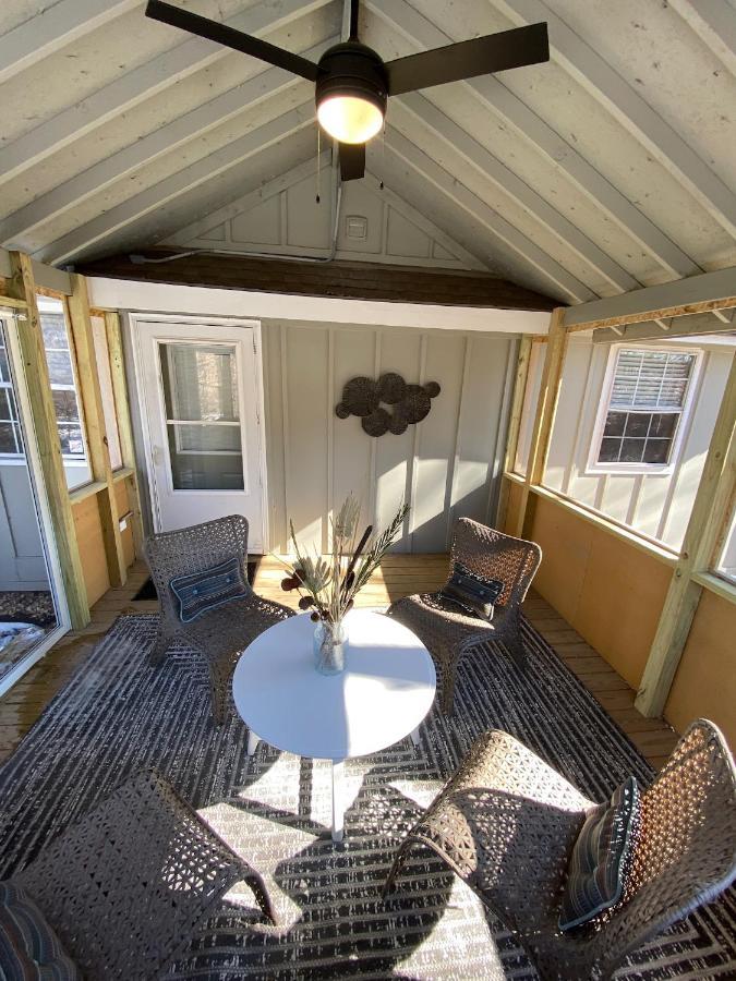 Here It Is! Cool Cape Cod-3 Br-2.5 Bath-12 Guests Olathe Extérieur photo