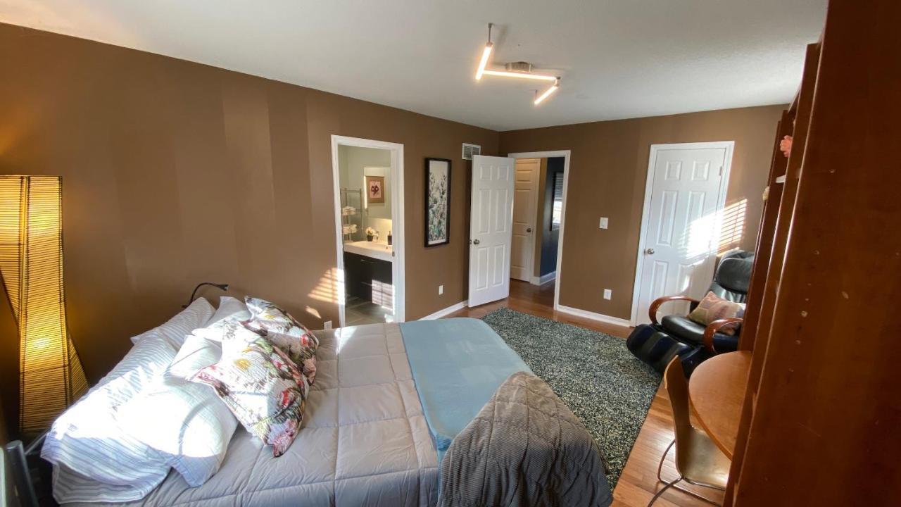 Here It Is! Cool Cape Cod-3 Br-2.5 Bath-12 Guests Olathe Extérieur photo